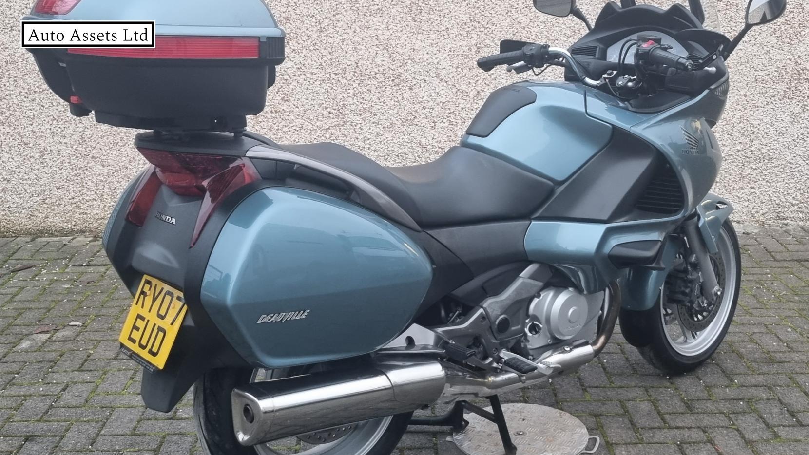 Honda NT700V Deauville 700 Deauville Petrol Manual (65 bhp)