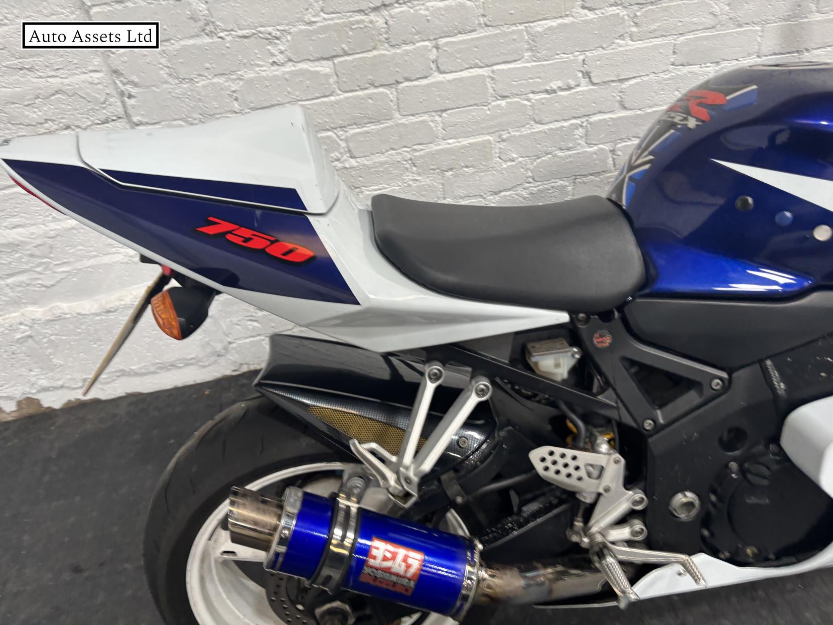 Suzuki GSX-R750 750 Super Sports Petrol Manual (152 ps)