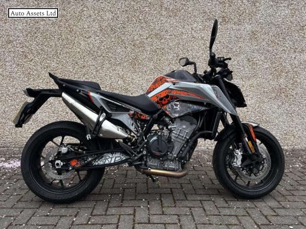 KTM 790 Duke 790 L Naked Petrol Manual X-Ring Euro 5 (95 ps)