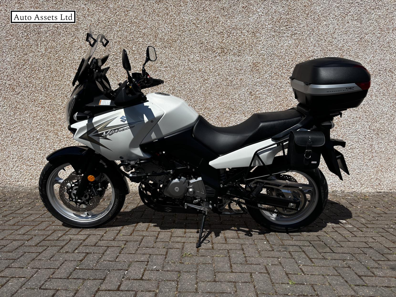 Suzuki V-Strom 650 650 Adventure Petrol Manual (66 ps)