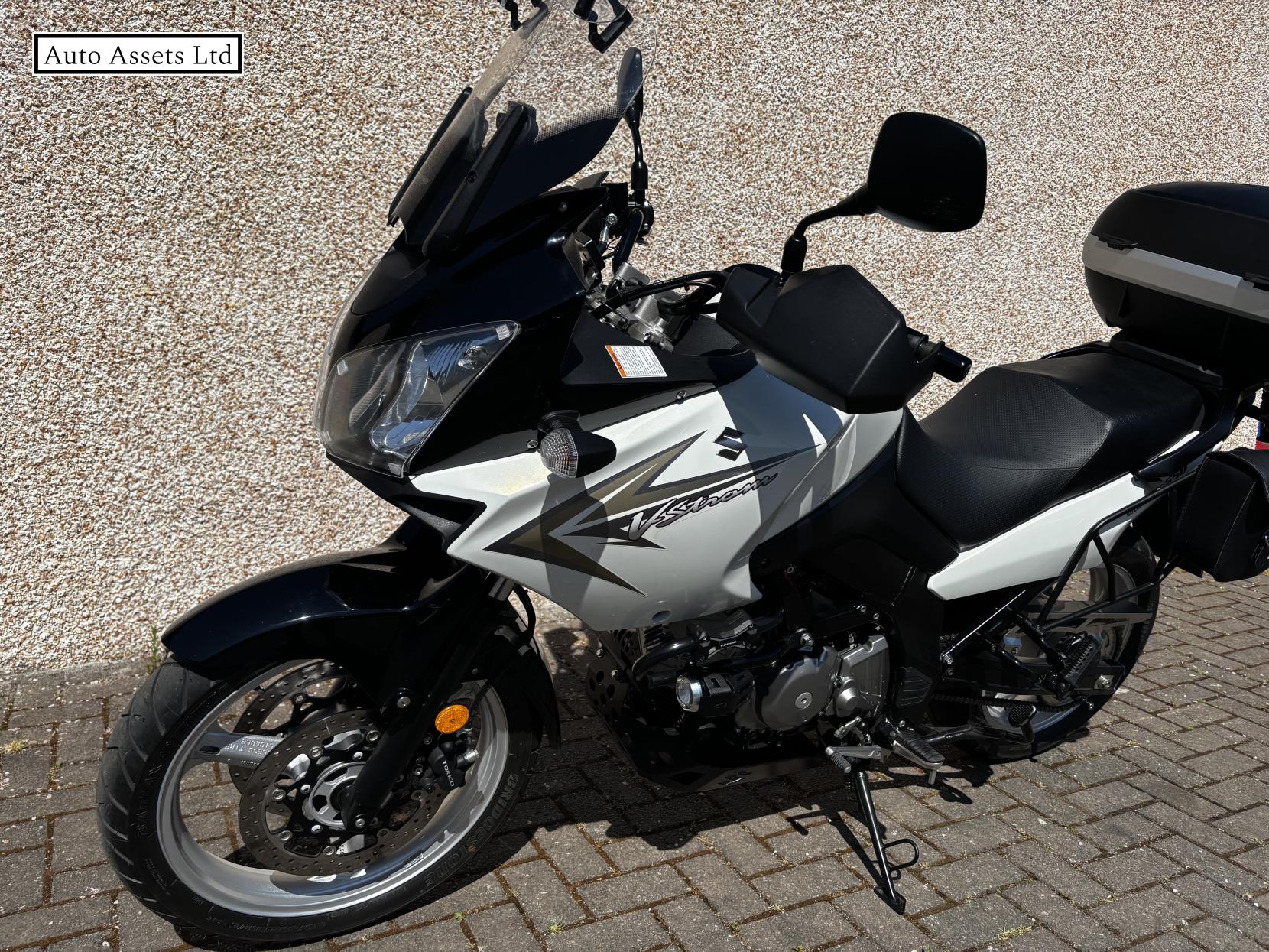 Suzuki V-Strom 650 650 Adventure Petrol Manual (66 ps)