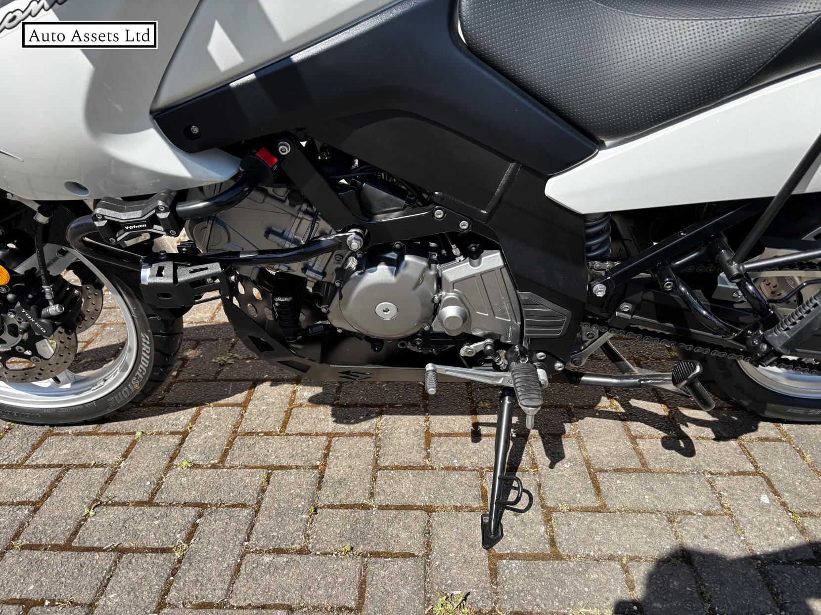 Suzuki V-Strom 650 650 Adventure Petrol Manual (66 ps)