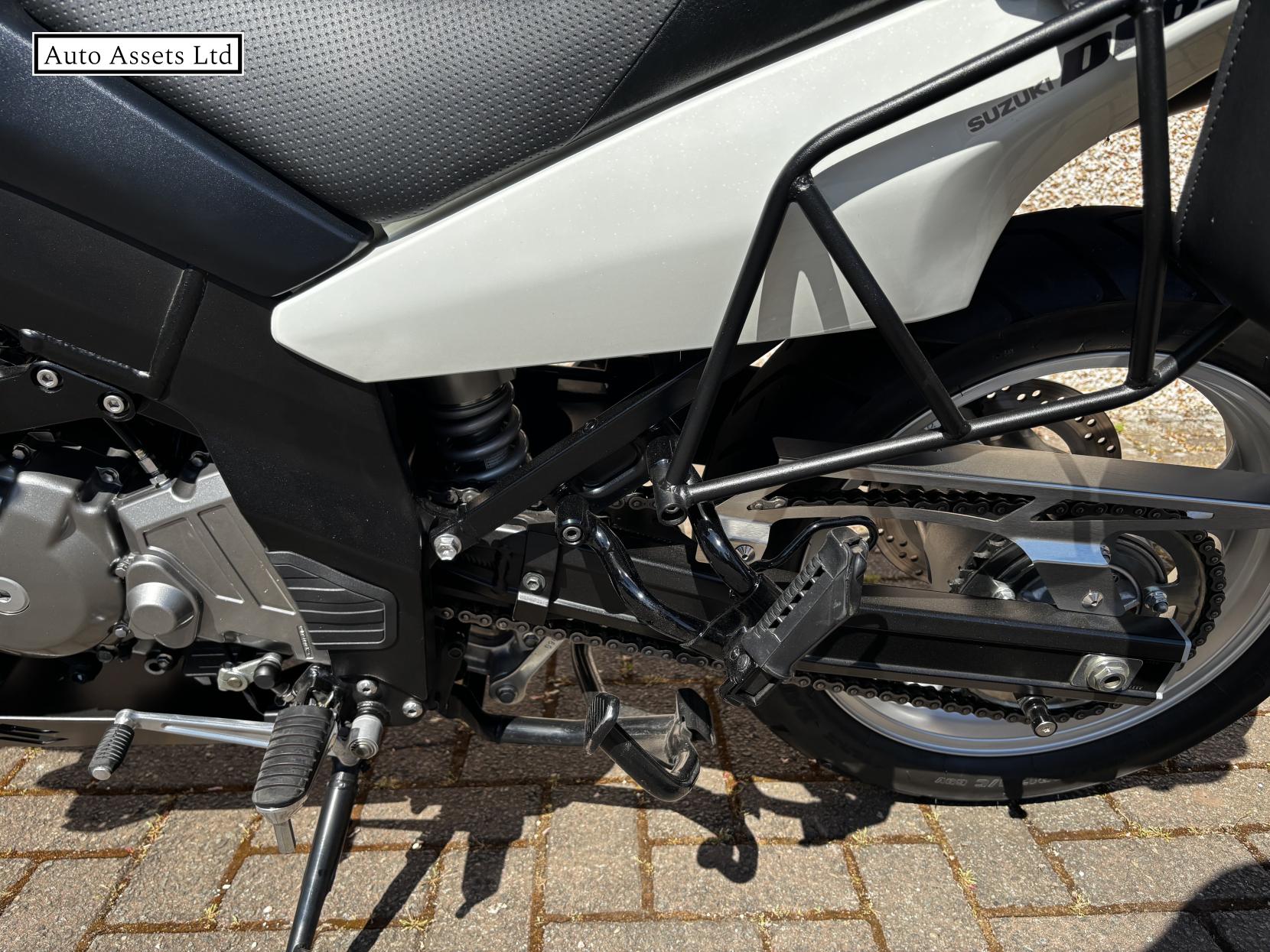 Suzuki V-Strom 650 650 Adventure Petrol Manual (66 ps)