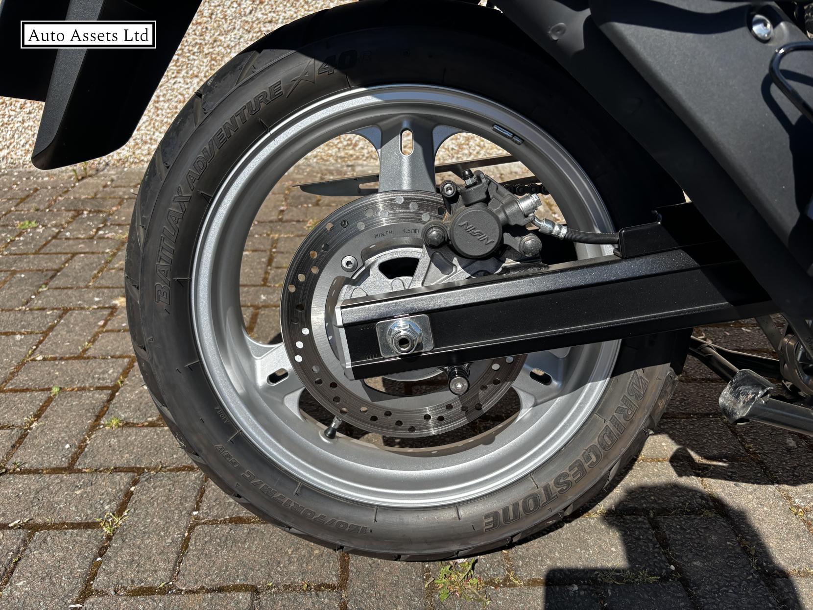 Suzuki V-Strom 650 650 Adventure Petrol Manual (66 ps)