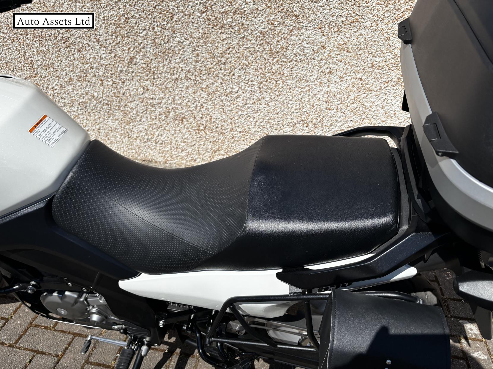 Suzuki V-Strom 650 650 Adventure Petrol Manual (66 ps)