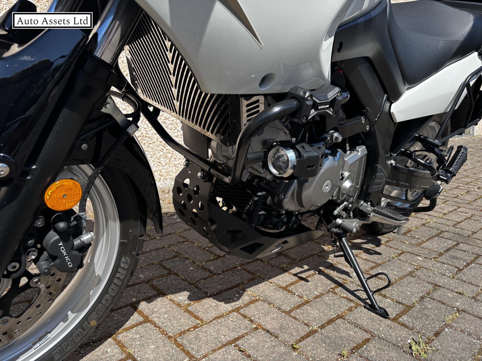 Suzuki V-Strom 650 650 Adventure Petrol Manual (66 ps)