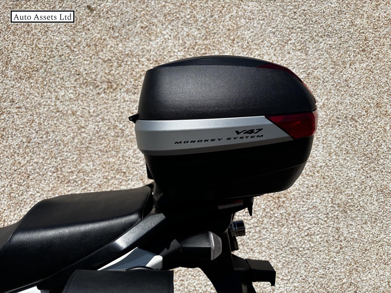 Suzuki V-Strom 650 650 Adventure Petrol Manual (66 ps)