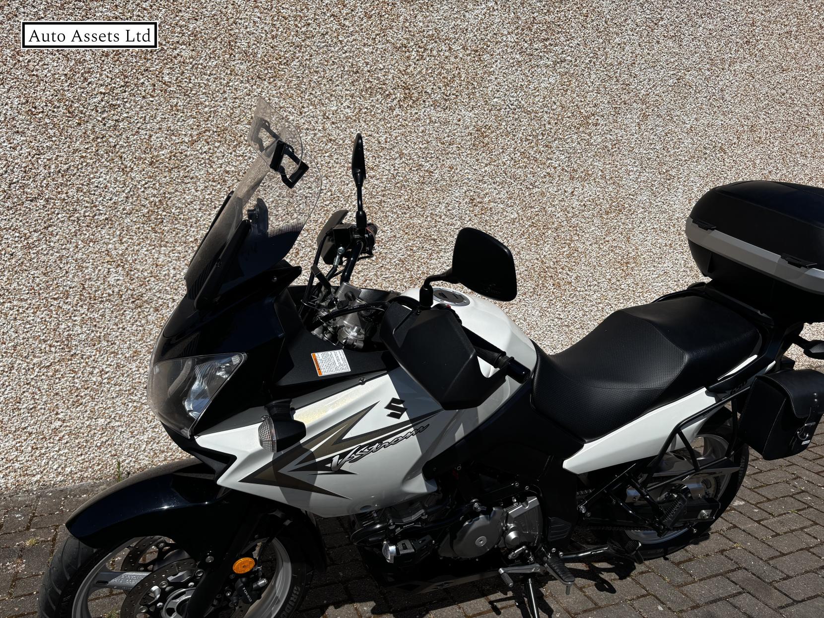 Suzuki V-Strom 650 650 Adventure Petrol Manual (66 ps)