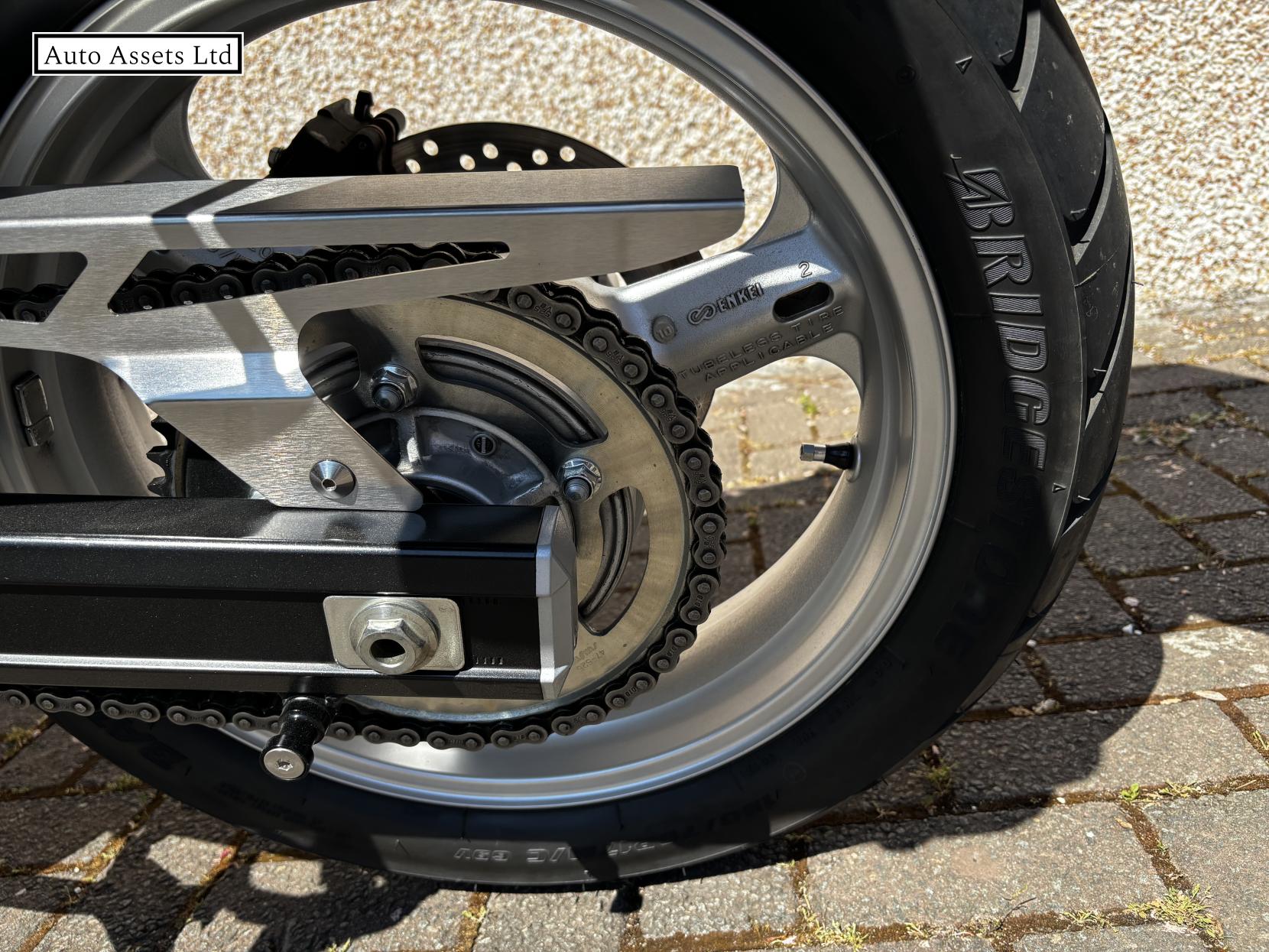 Suzuki V-Strom 650 650 Adventure Petrol Manual (66 ps)