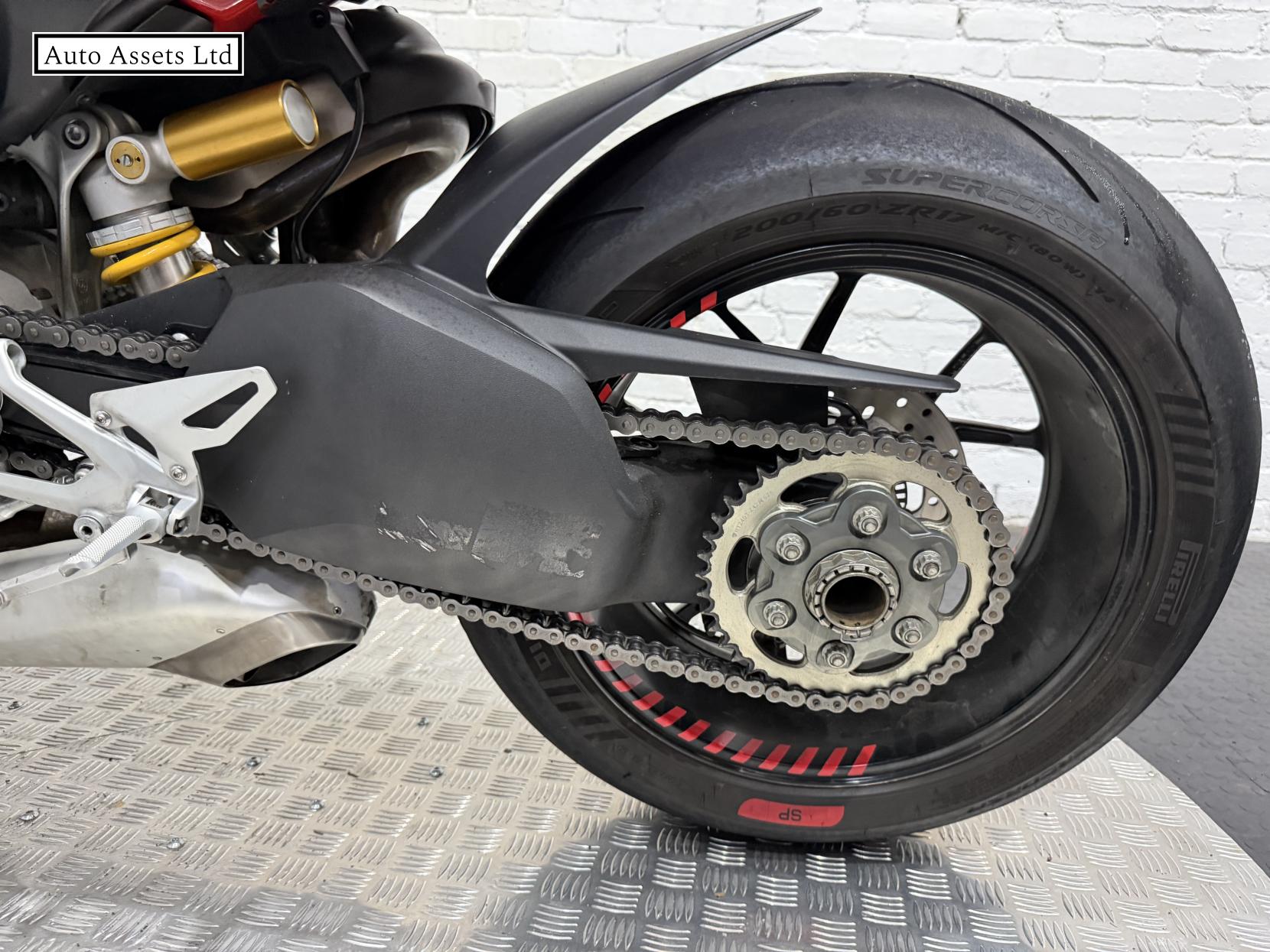 Ducati Streetfighter V4 1103 Naked Petrol Manual Euro 4 (208 ps)