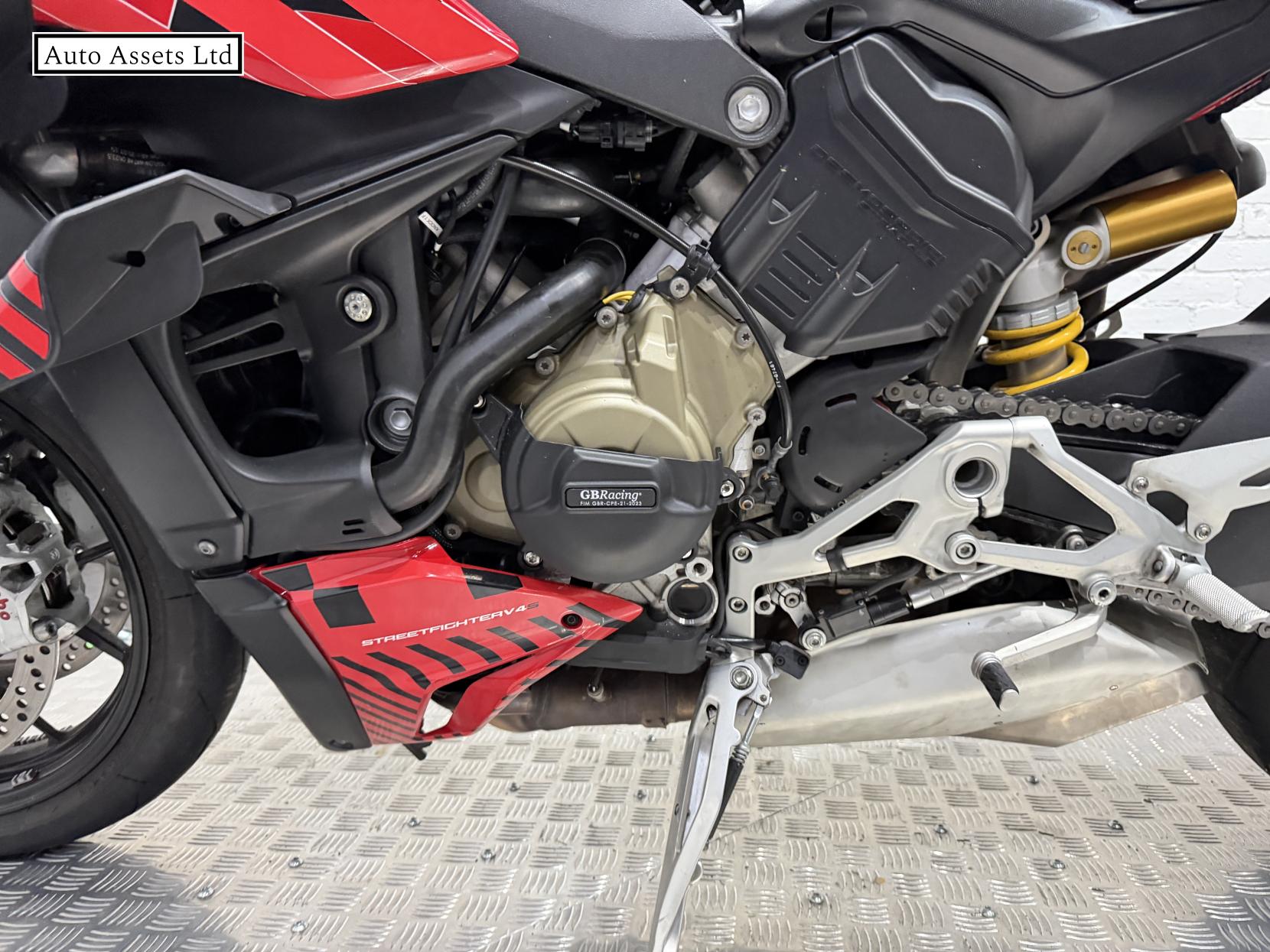 Ducati Streetfighter V4 1103 Naked Petrol Manual Euro 4 (208 ps)