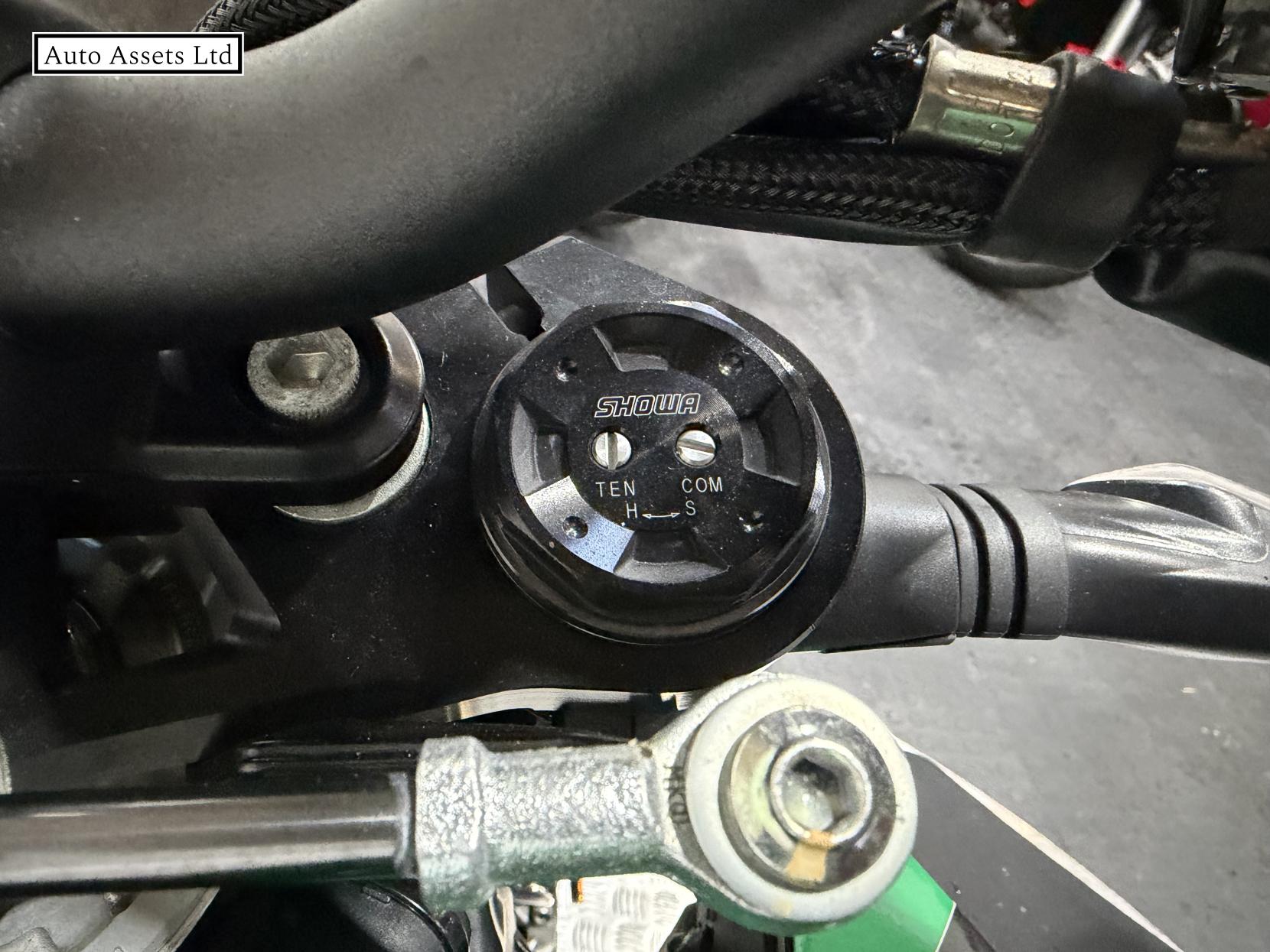 Ducati Streetfighter V4 1103 Naked Petrol Manual Euro 4 (208 ps)