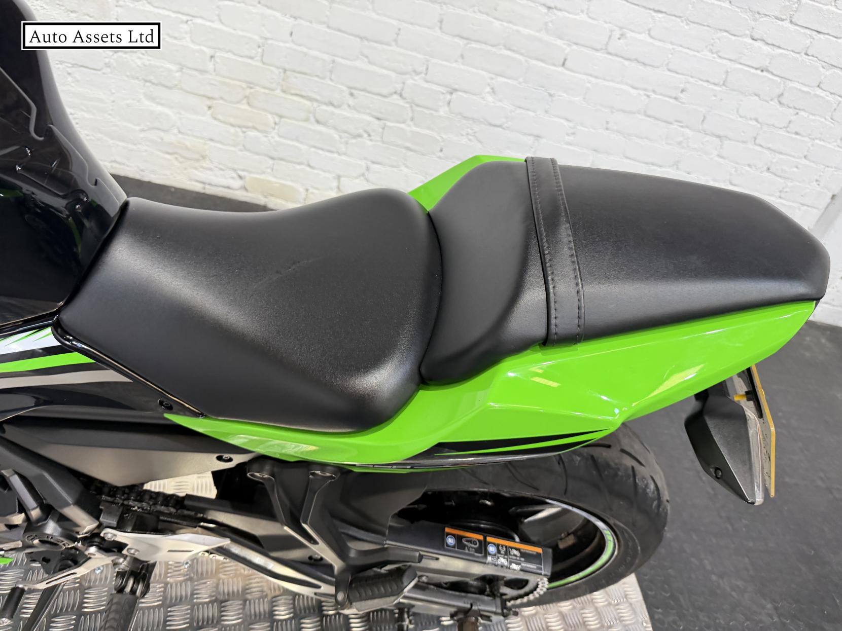 Kawasaki Ninja 650 650 Super Sports Petrol Manual Euro 4 (68 ps)