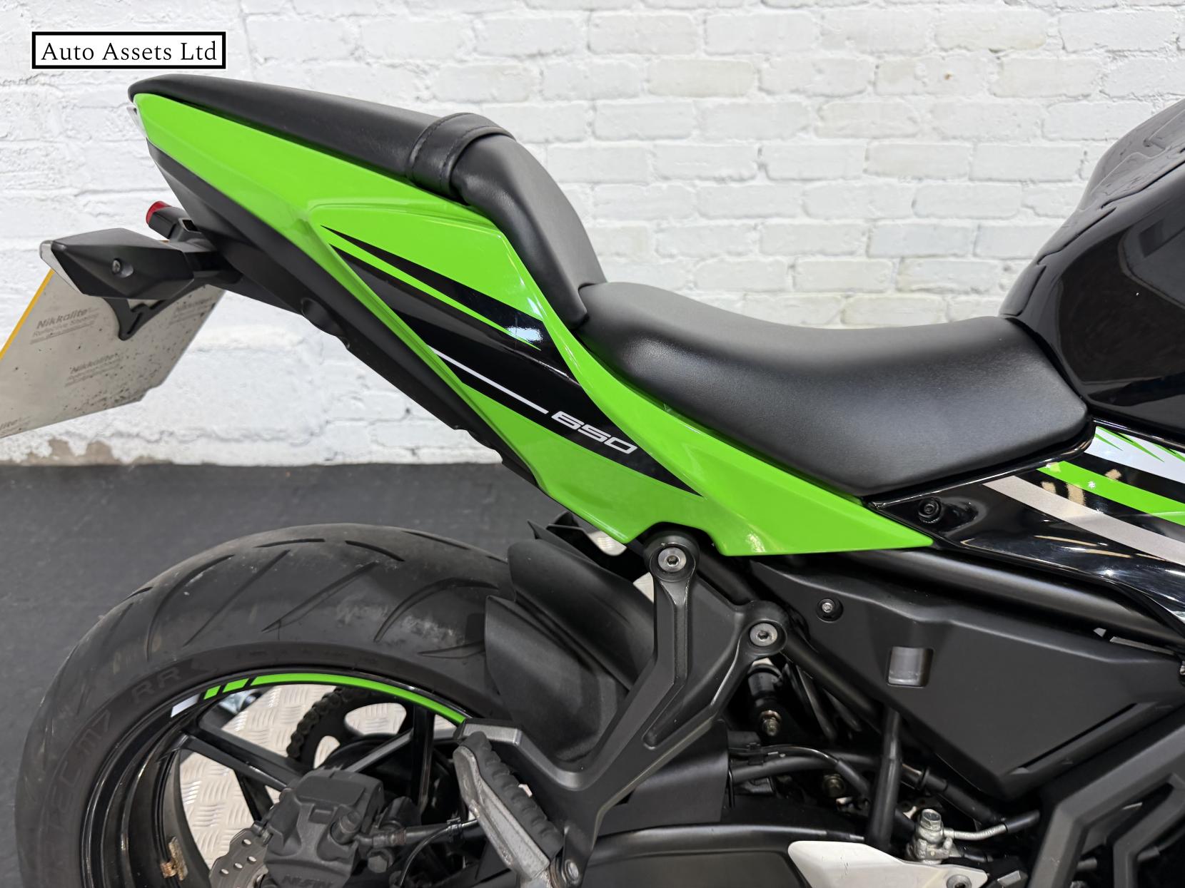 Kawasaki Ninja 650 650 Super Sports Petrol Manual Euro 4 (68 ps)