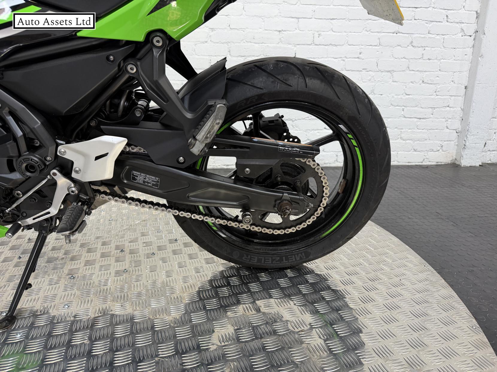 Kawasaki Ninja 650 650 Super Sports Petrol Manual Euro 4 (68 ps)