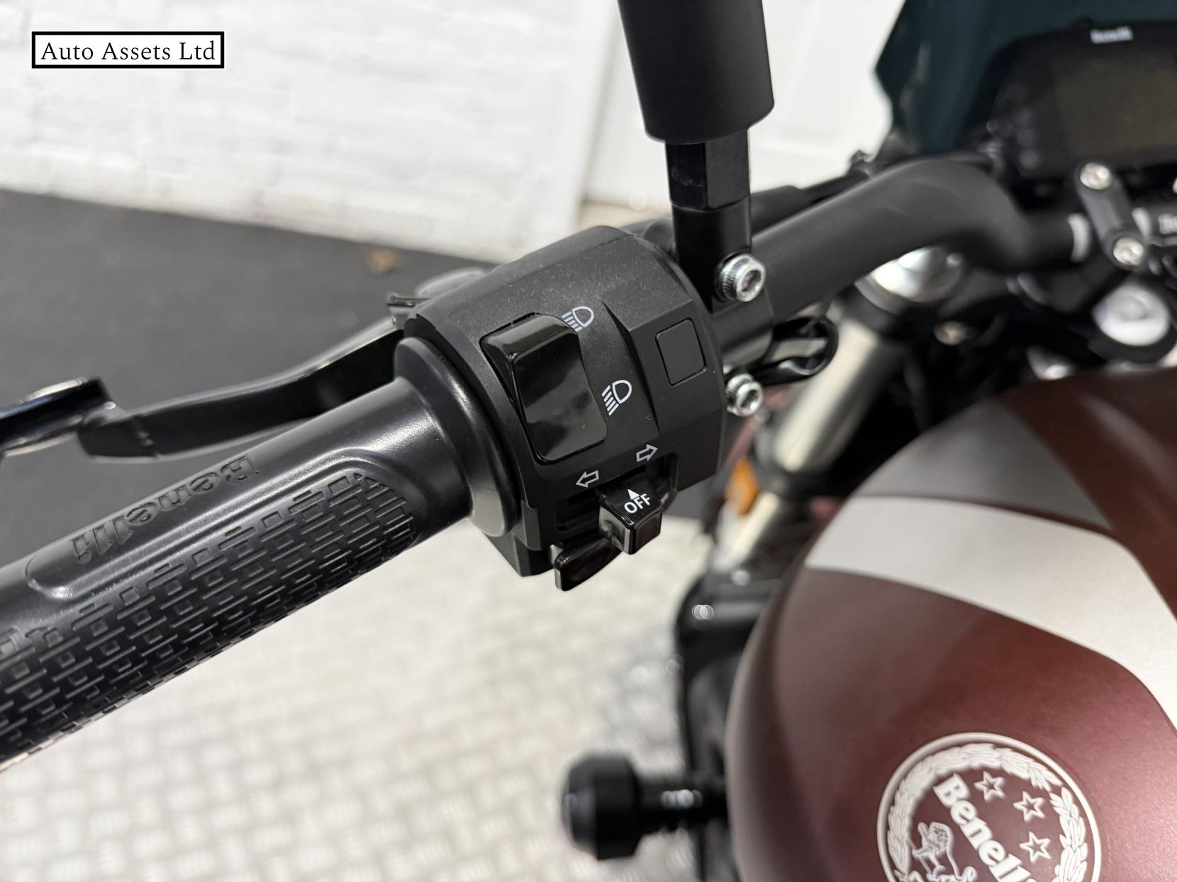 Benelli 502C 502 Custom Cruiser Petrol Manual Euro 5 (47 ps)