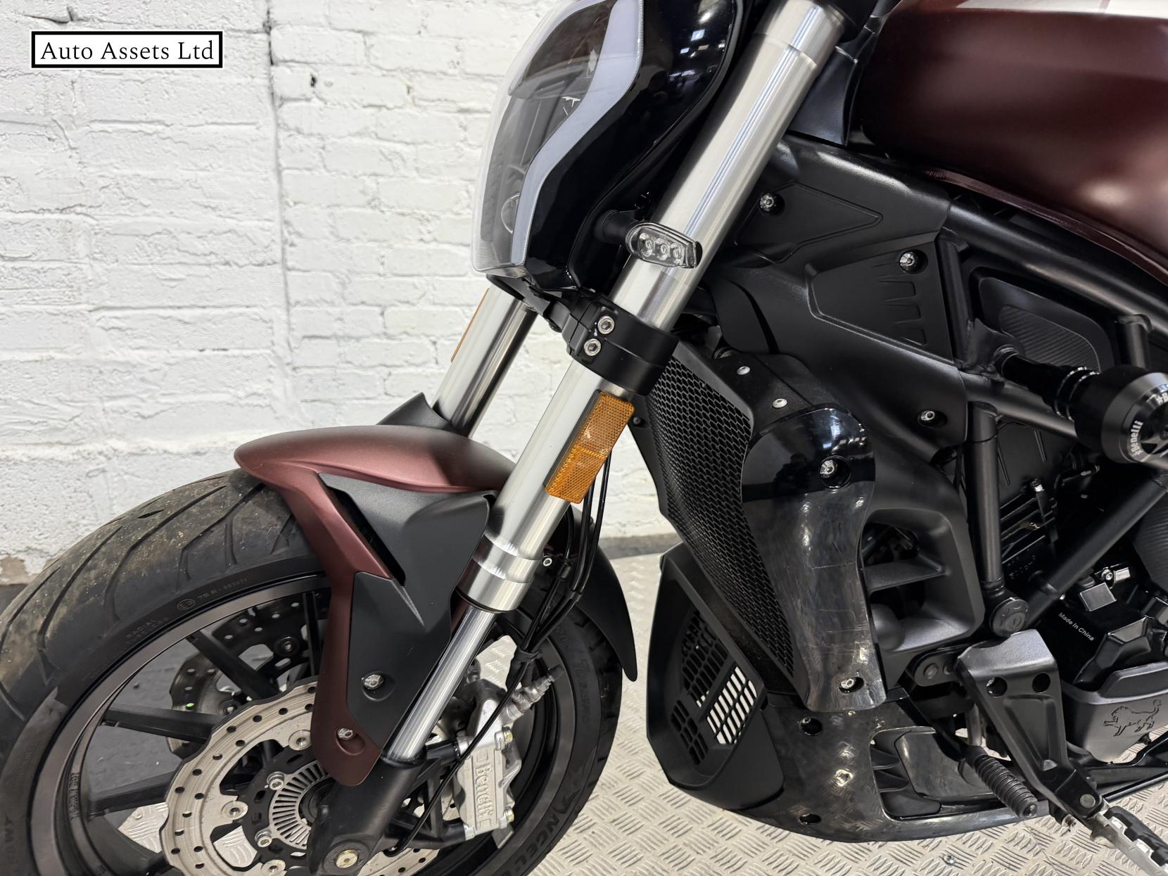 Benelli 502C 502 Custom Cruiser Petrol Manual Euro 5 (47 ps)