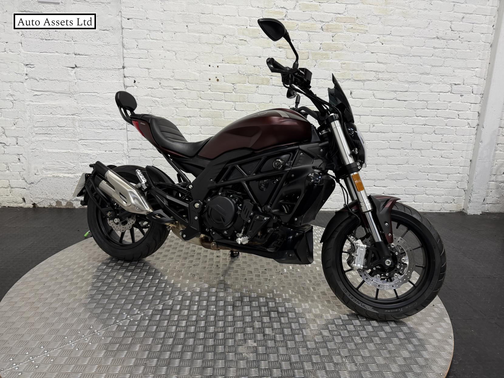 Benelli 502C 502 Custom Cruiser Petrol Manual Euro 5 (47 ps)