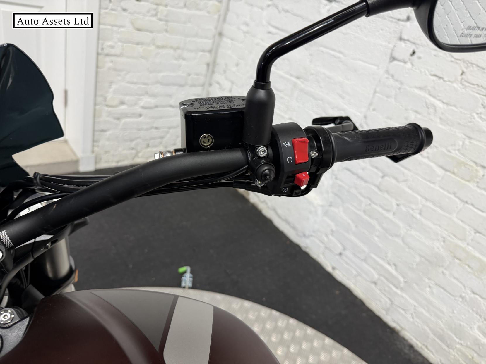 Benelli 502C 502 Custom Cruiser Petrol Manual Euro 5 (47 ps)