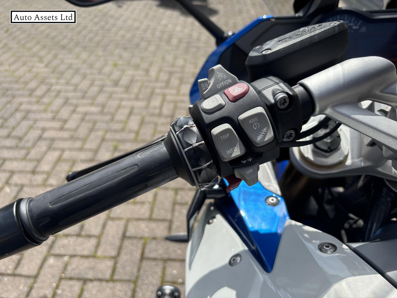 BMW R 1200 RS 1200 Sports Tourer Petrol Manual (125 ps)