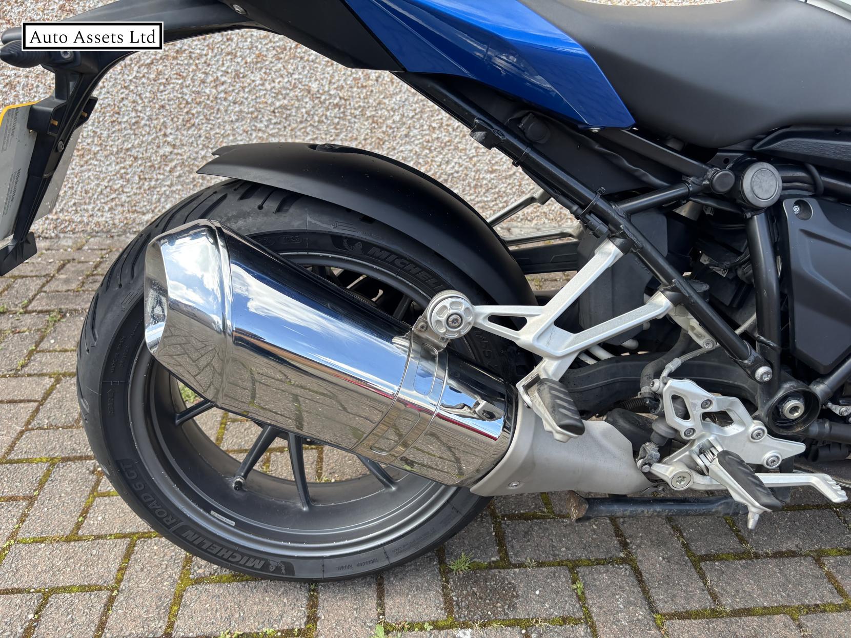 BMW R 1200 RS 1200 Sports Tourer Petrol Manual (125 ps)