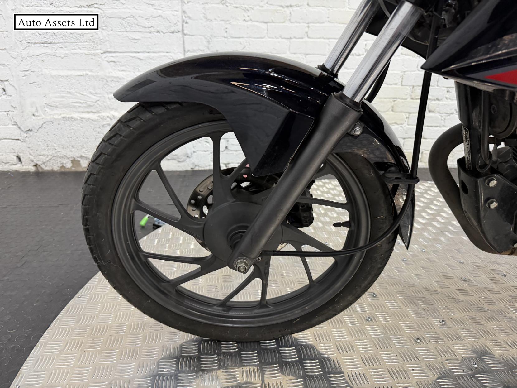 Honda CB125F 125 Naked Petrol Manual (11 ps)