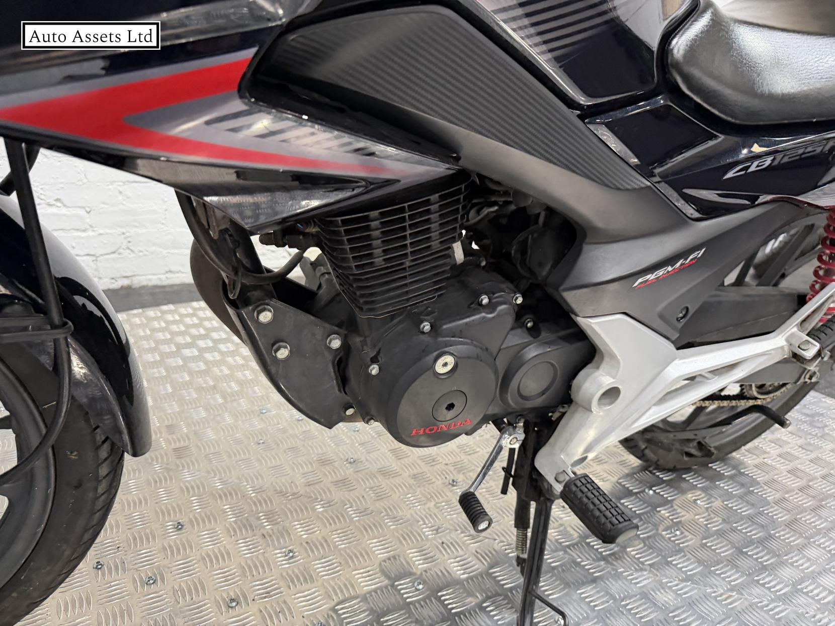 Honda CB125F 125 Naked Petrol Manual (11 ps)