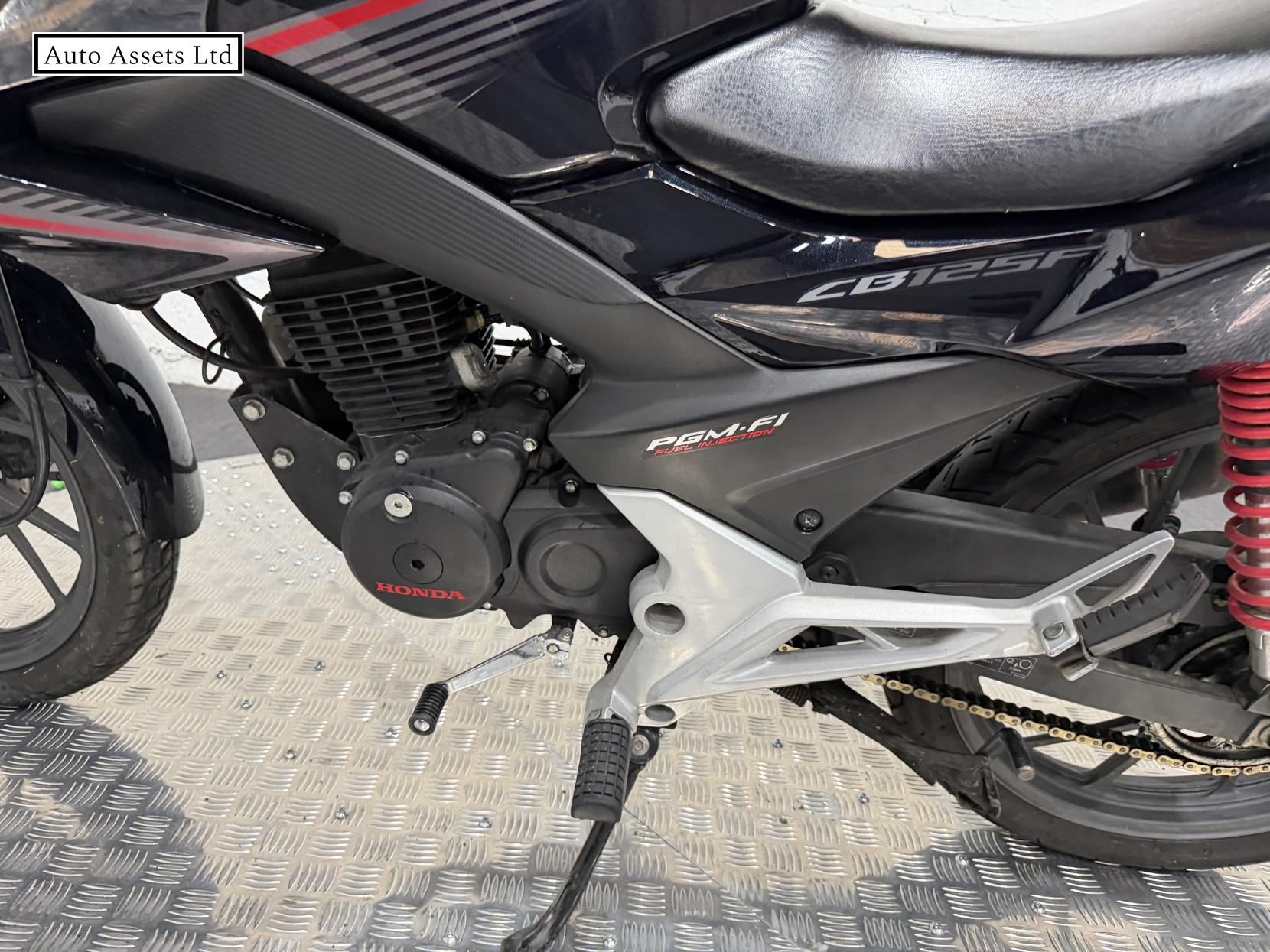 Honda CB125F 125 Naked Petrol Manual (11 ps)