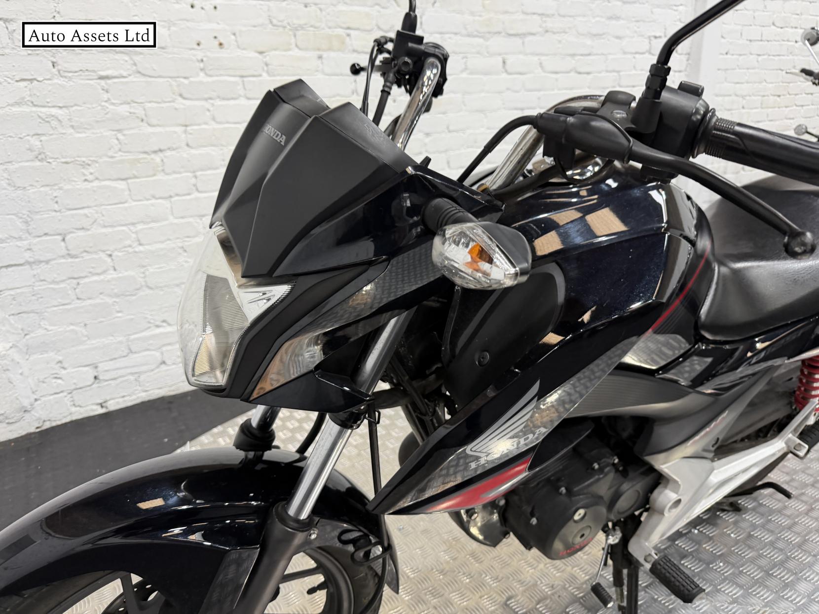 Honda CB125F 125 Naked Petrol Manual (11 ps)