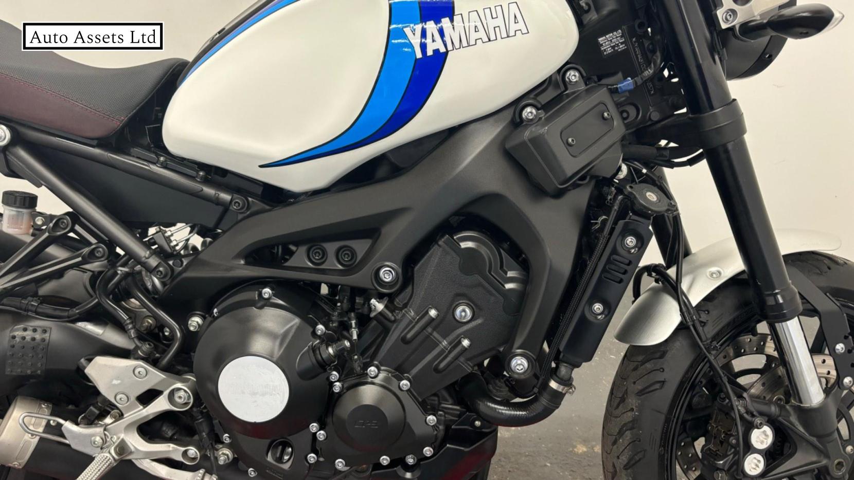 Yamaha XSR900 900 SE Naked Petrol Manual (113 bhp)