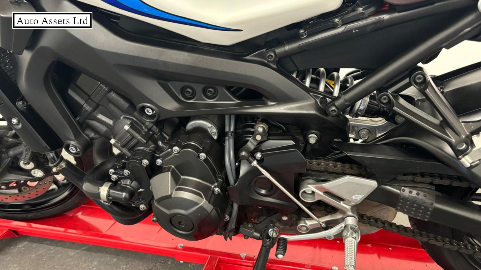 Yamaha XSR900 900 SE Naked Petrol Manual (113 bhp)