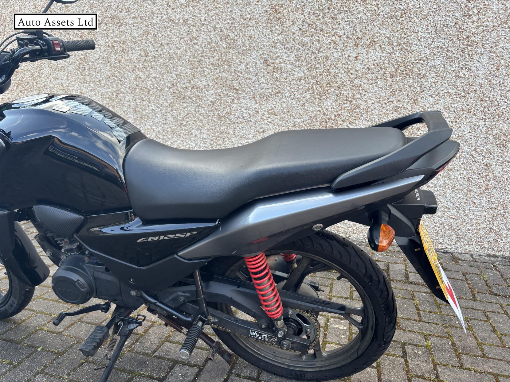Honda CB125F 125 Naked Petrol Manual Euro 5 (11 ps)