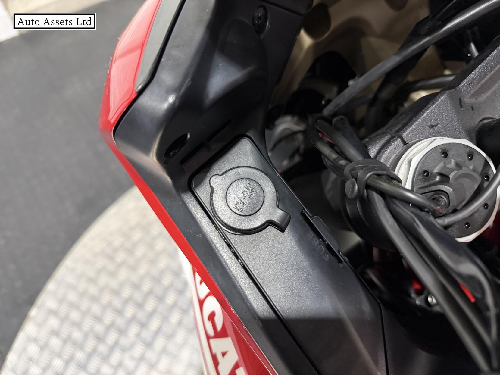 Ducati Multistrada 1200 1200 S PP Adventure Petrol Manual (148 ps)