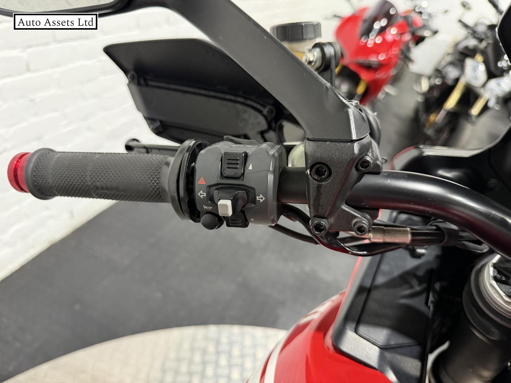 Ducati Multistrada 1200 1200 S PP Adventure Petrol Manual (148 ps)