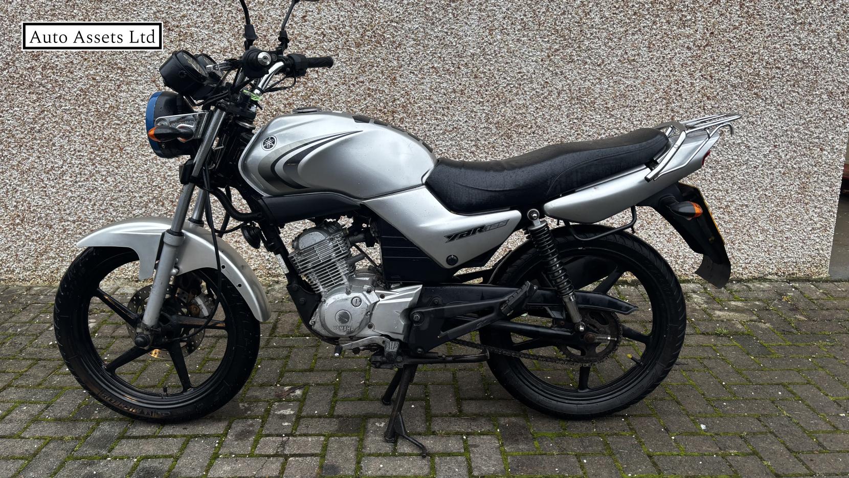 Yamaha YBR 125 125 Naked Petrol Manual (11 ps)