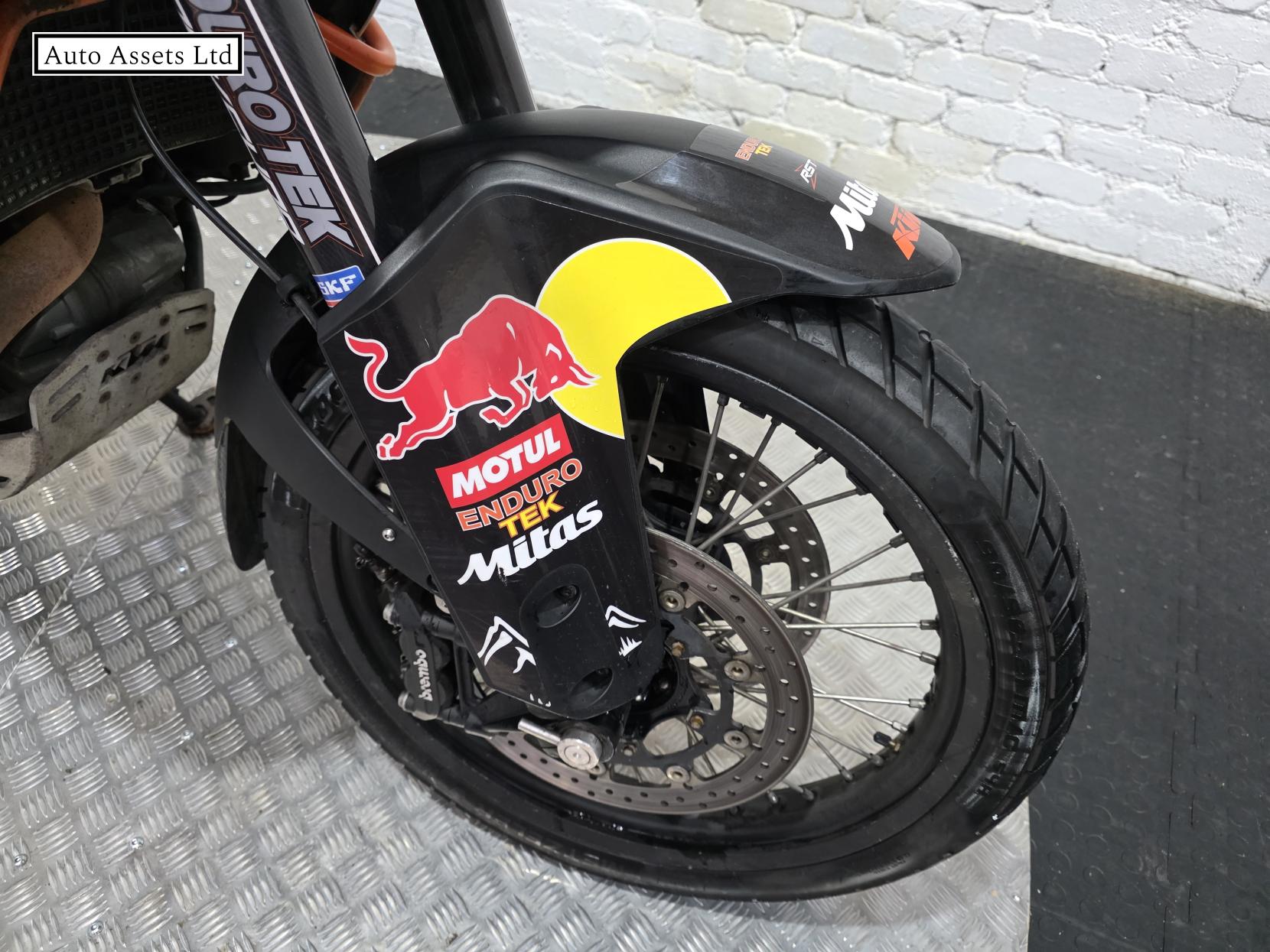 KTM 1090 Adventure 1050 R Adventure Petrol Manual Euro 4 (125 ps)