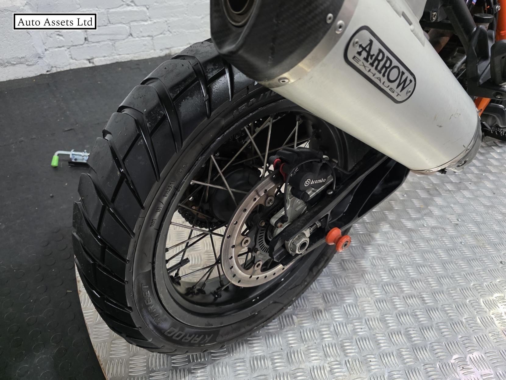 KTM 1090 Adventure 1050 R Adventure Petrol Manual Euro 4 (125 ps)