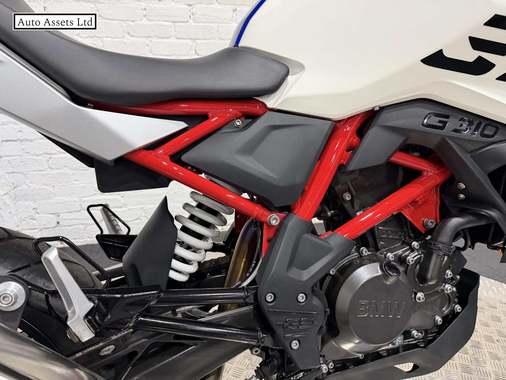 BMW G 310 GS 310 Adventure Petrol Manual Euro 5 (34 ps)