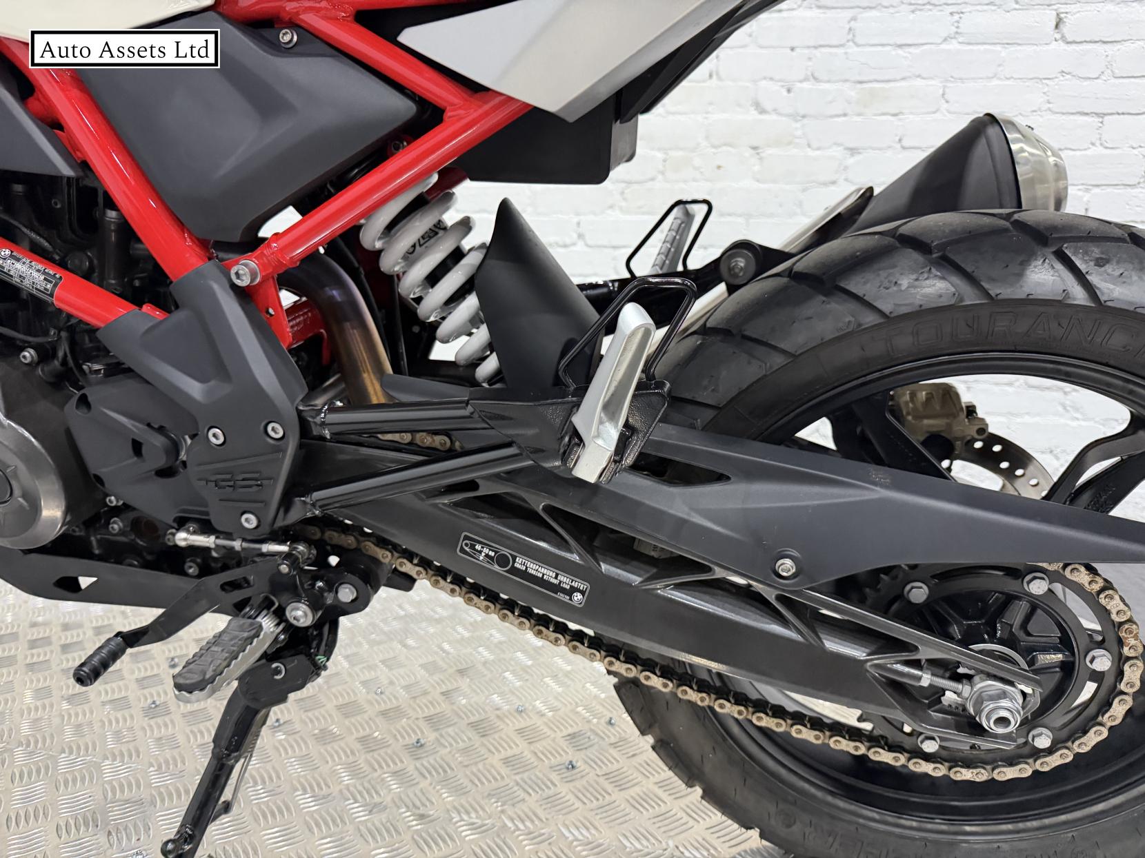 BMW G 310 GS 310 Adventure Petrol Manual Euro 5 (34 ps)