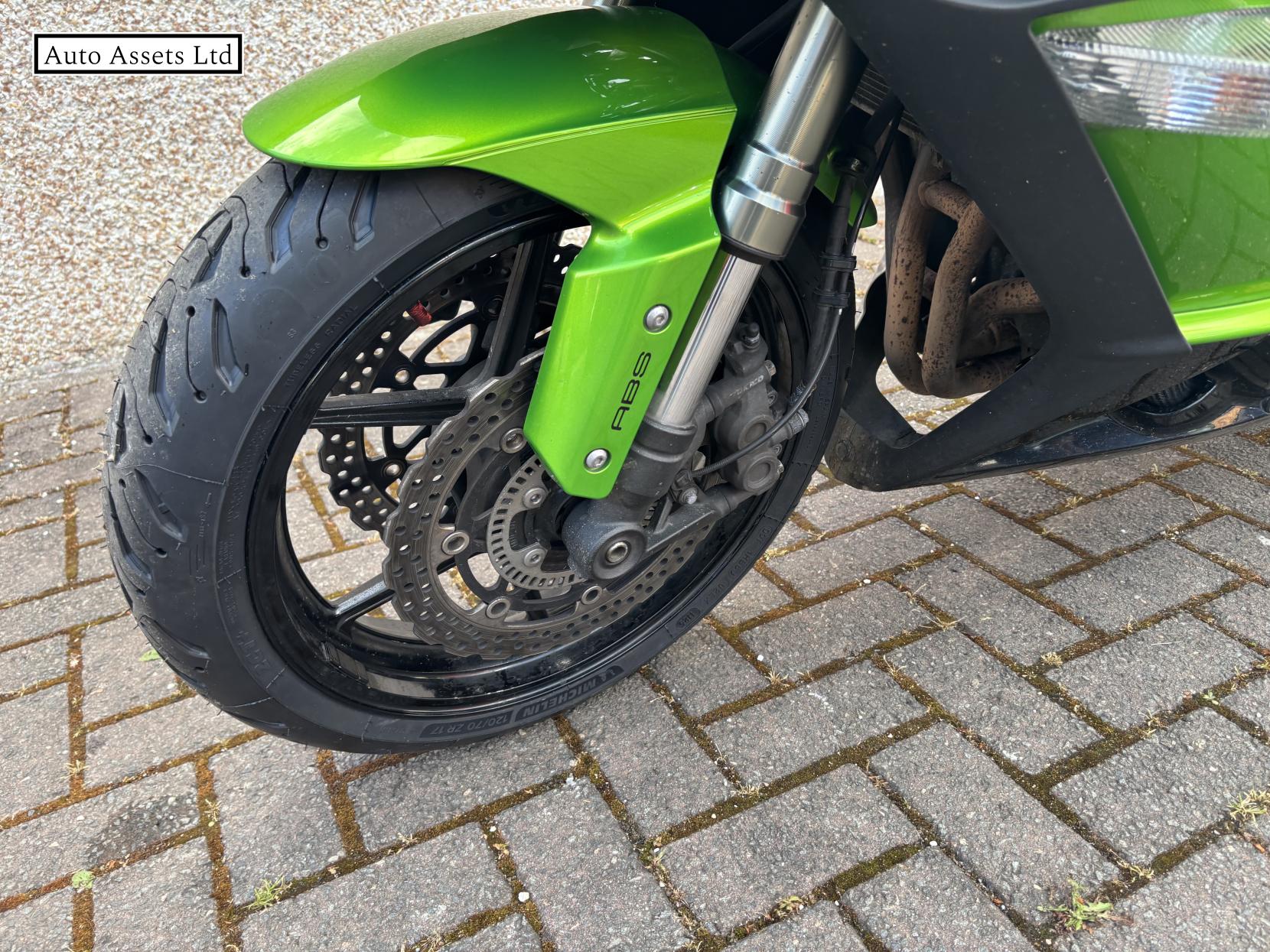 Kawasaki Z1000 SX 1000 ABS Sports Tourer Petrol Manual (142 ps)