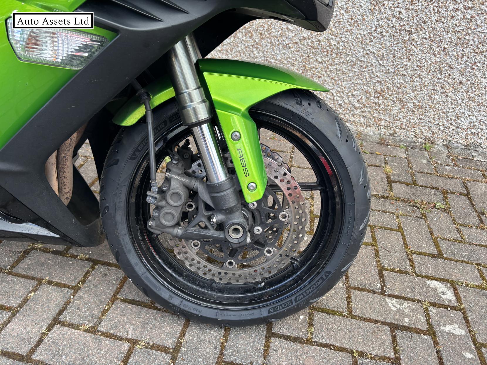 Kawasaki Z1000 SX 1000 ABS Sports Tourer Petrol Manual (142 ps)