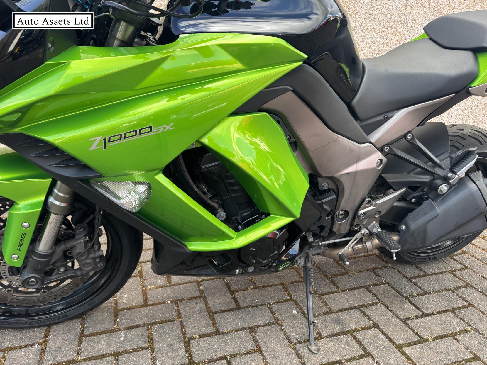 Kawasaki Z1000 SX 1000 ABS Sports Tourer Petrol Manual (142 ps)
