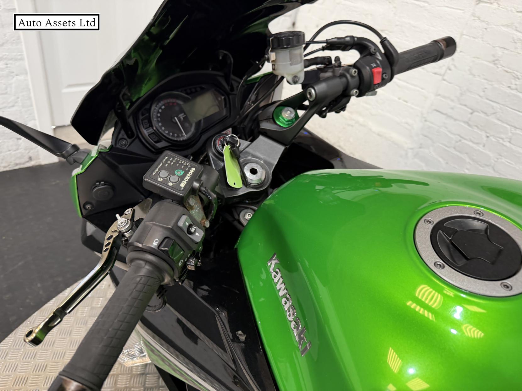 Kawasaki Z1000 SX 1000 ABS Sports Tourer Petrol Manual (142 ps)