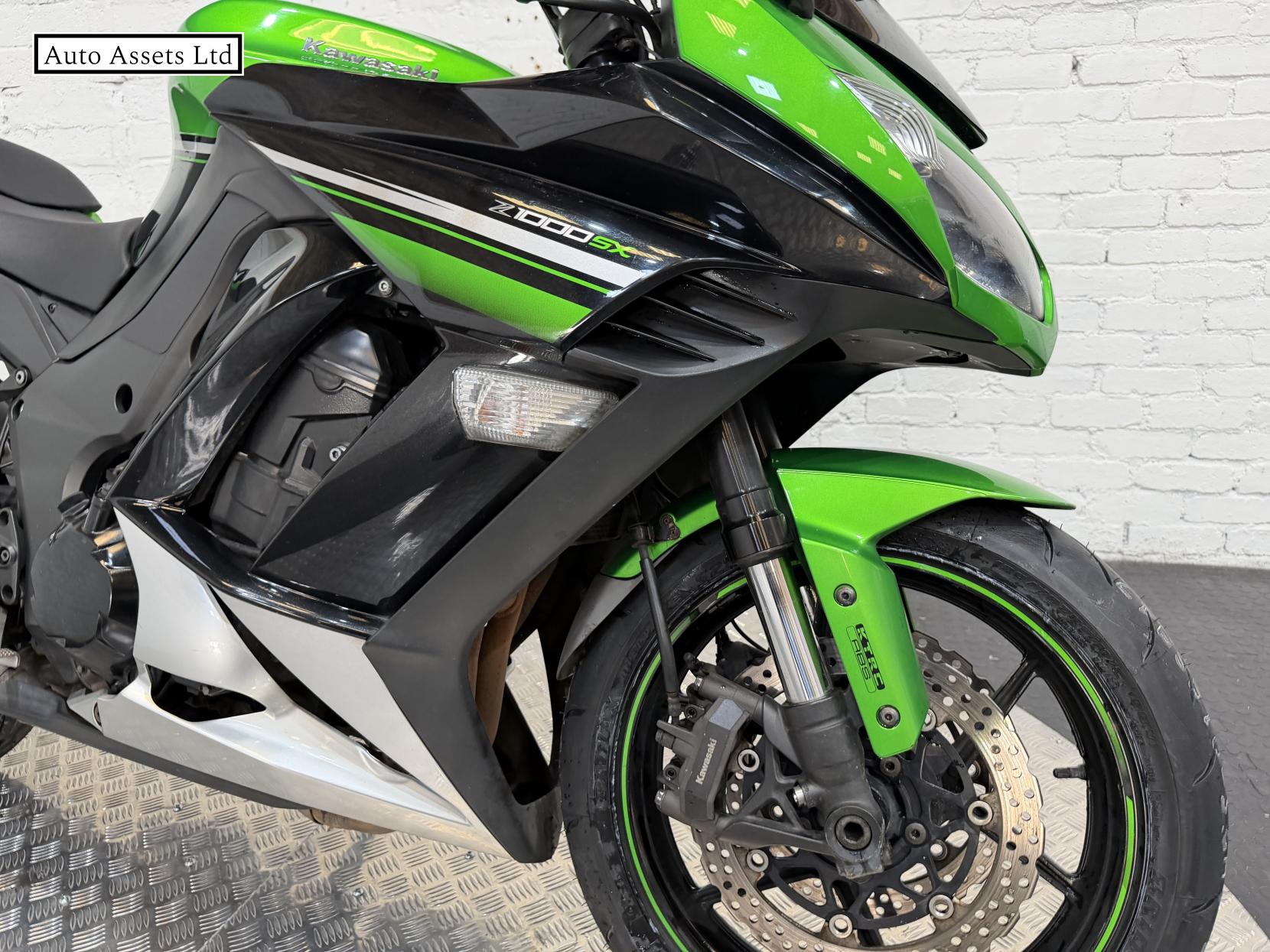 Kawasaki Z1000 SX 1000 ABS Sports Tourer Petrol Manual (142 ps)