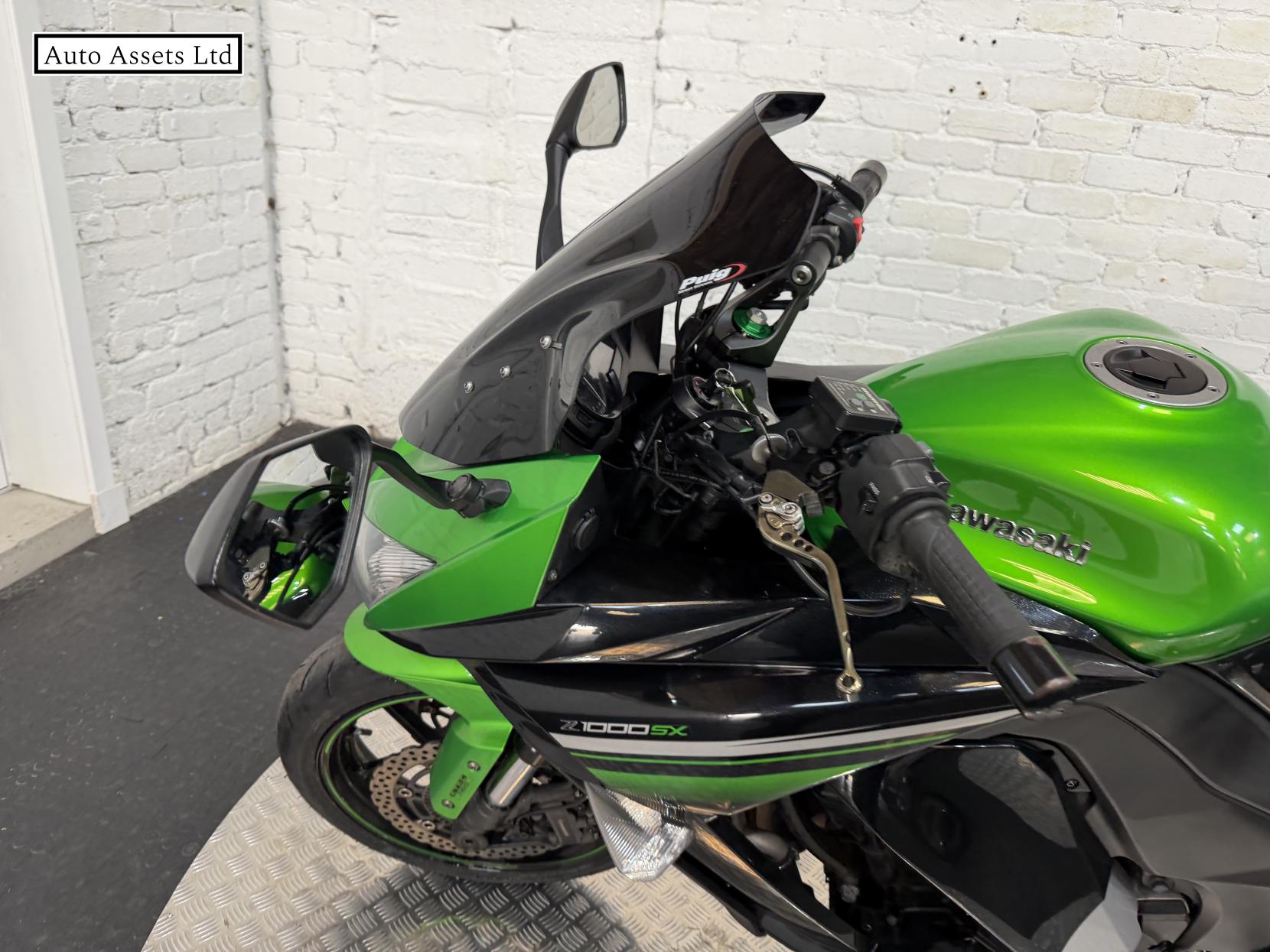 Kawasaki Z1000 SX 1000 ABS Sports Tourer Petrol Manual (142 ps)