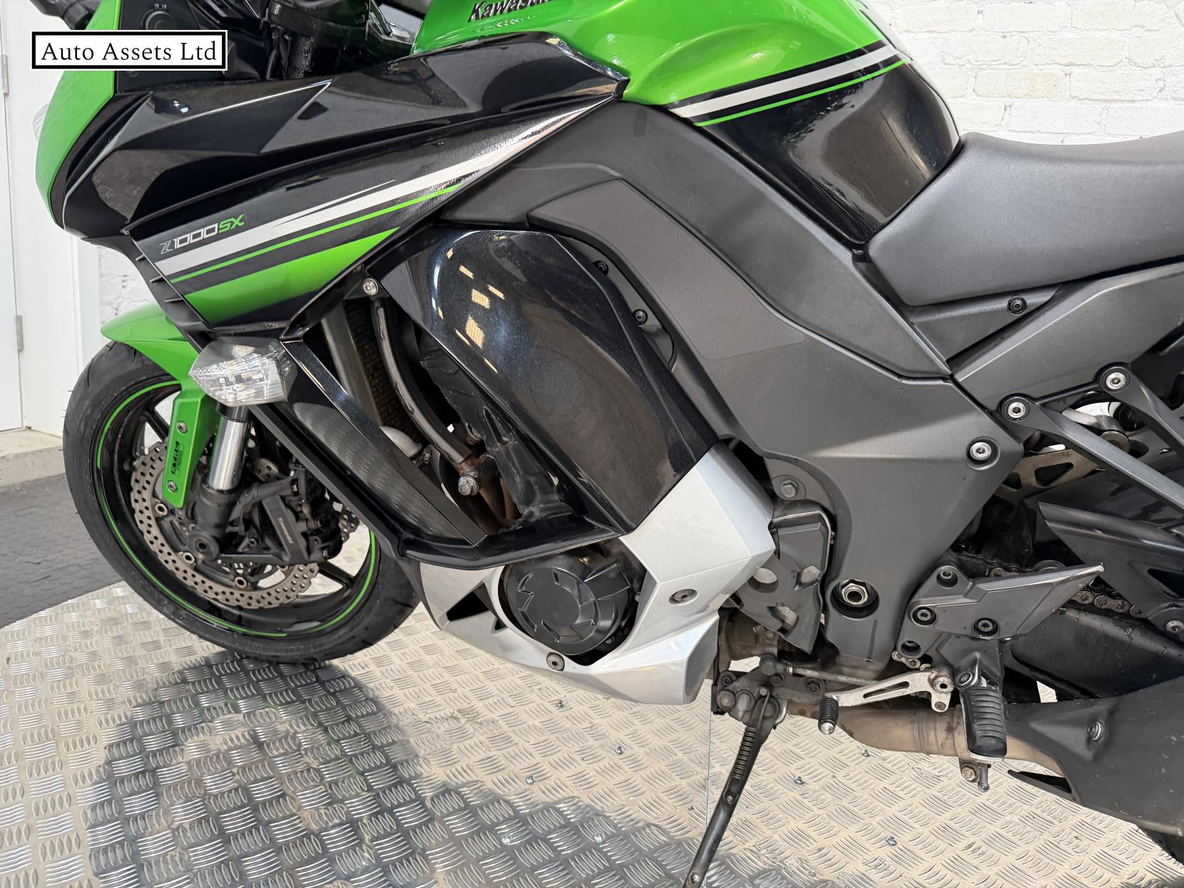 Kawasaki Z1000 SX 1000 ABS Sports Tourer Petrol Manual (142 ps)