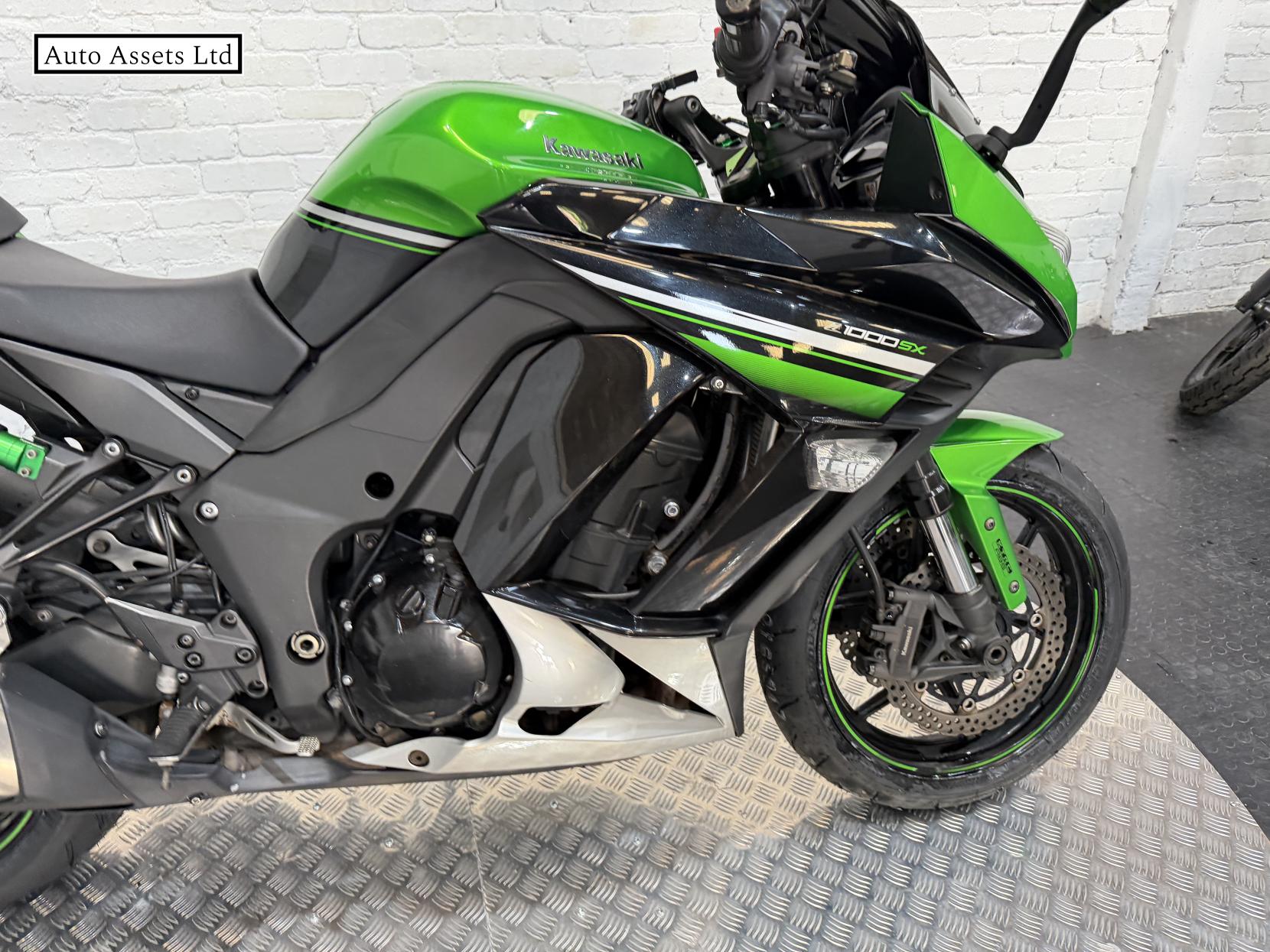 Kawasaki Z1000 SX 1000 ABS Sports Tourer Petrol Manual (142 ps)