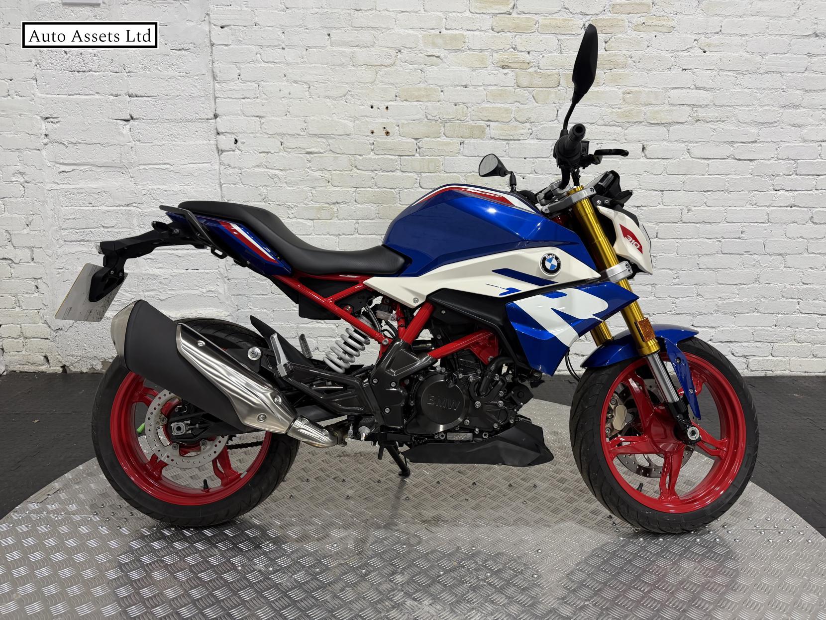 BMW G 310 R 310 Naked Petrol Manual Euro 5 (34 ps)
