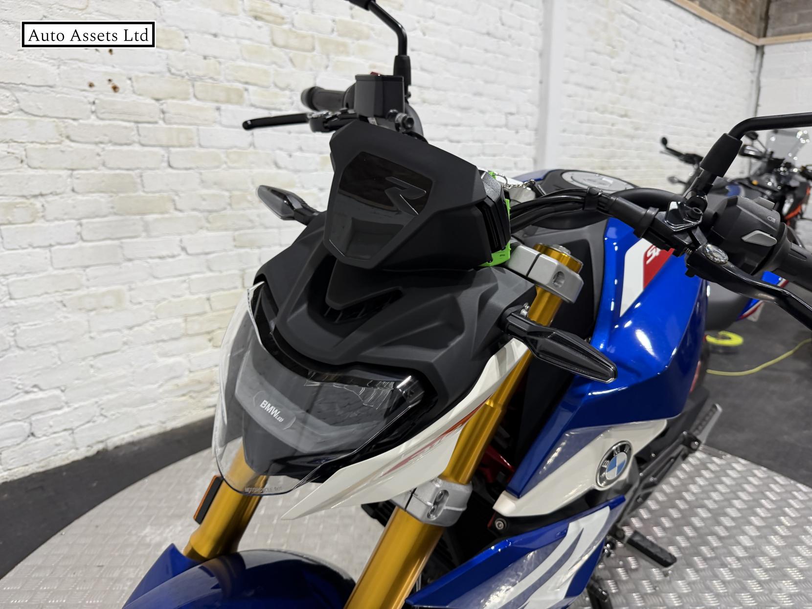 BMW G 310 R 310 Naked Petrol Manual Euro 5 (34 ps)