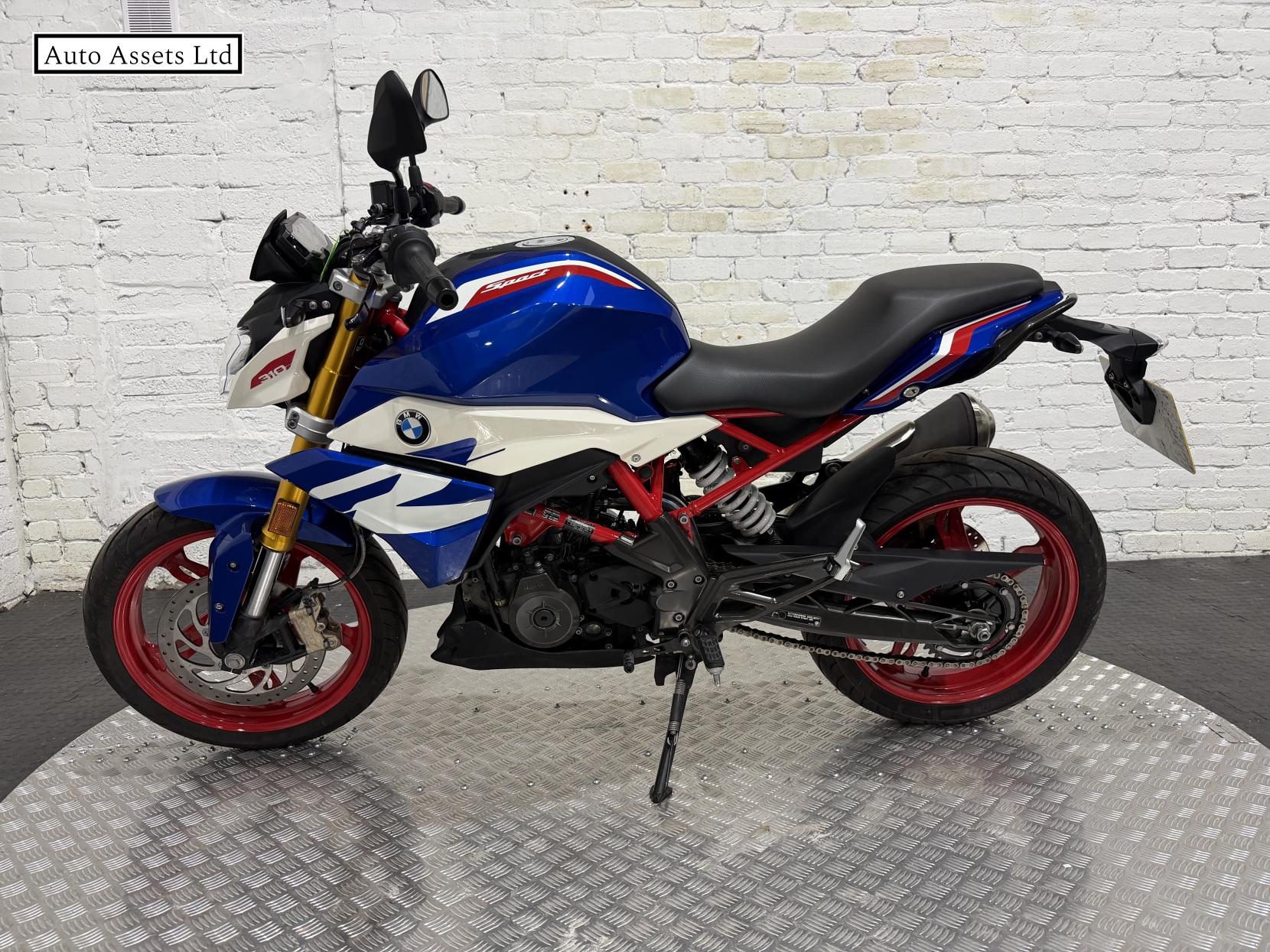 BMW G 310 R 310 Naked Petrol Manual Euro 5 (34 ps)